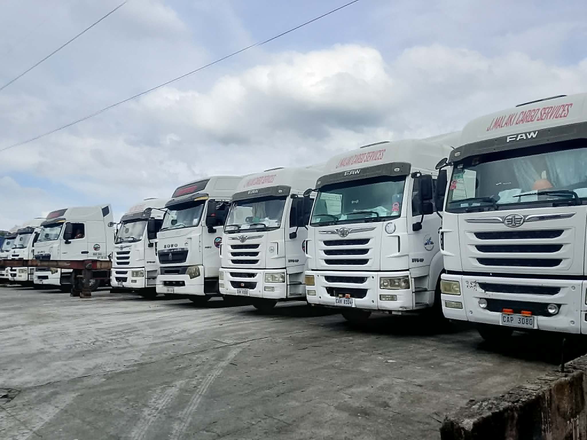 Trucking Service Image 1